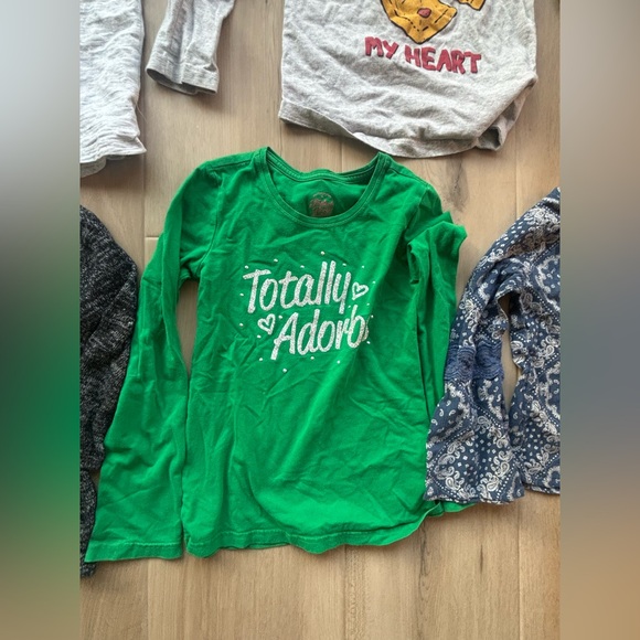 Lot of 9 girls size 6 long sleeve shirts - Picture 7 of 10